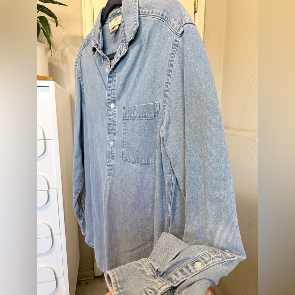 H&M Light Blue Casual Button Down Shirt Size Small - Picture 8 of 12